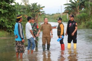 Pj. Bupati Konawe Tinjau Warga Terdampak Banjir di Waworaha Lambuya