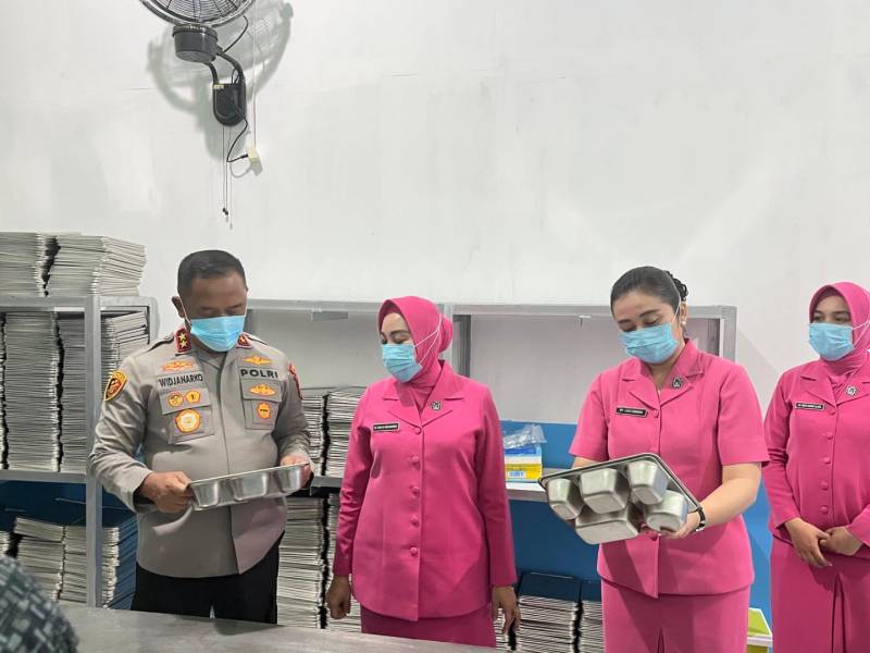 Kapolda Sultra Tinjau Dapur SPPG Polres Konawe